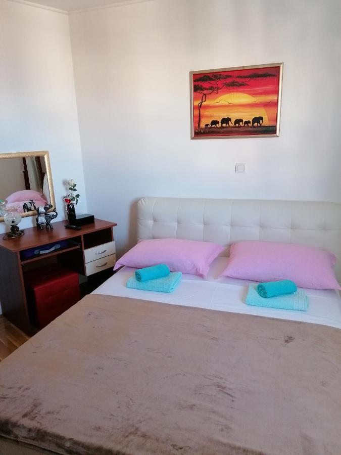 Apartment Marija Τρογκίρ Εξωτερικό φωτογραφία